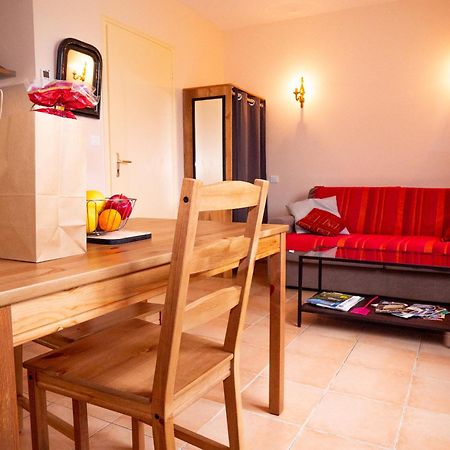 Gites Et Roulottes Au Domaine De La Trille Sainte-Foi Zimmer foto